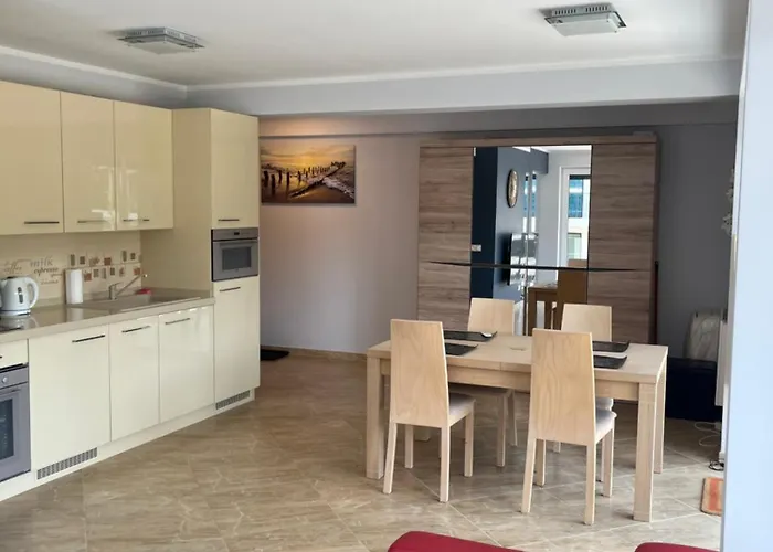 Amon Emilia Strupiechowska